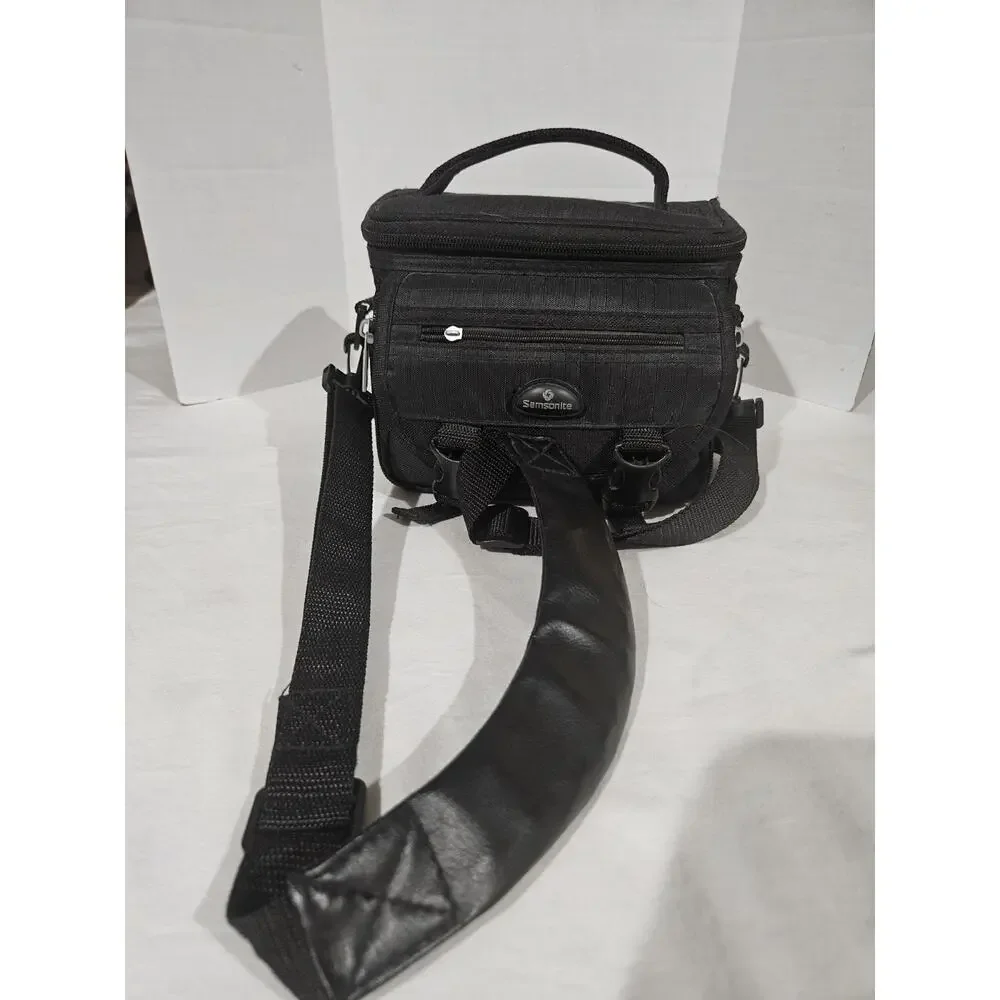 Fujifilm FinePix S Series S700 7.1MP Digital Camera - Black w/ Adtl Lenses Works